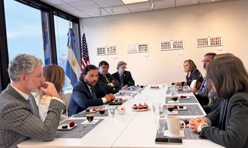 Salta: Sáenz Viajó a Estados Unidos para Buscar Inversiones en Litio y Minería