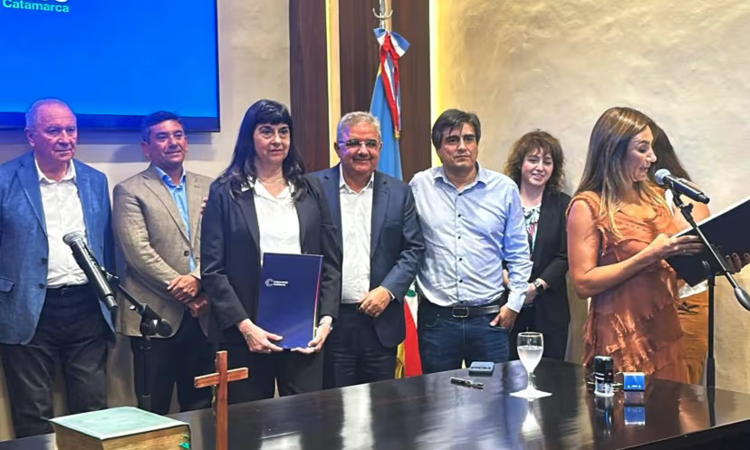 Catamarca: Jalil Destacó Inversiones de 15 Países y Lanzó un Plan para la Pequeña Minería